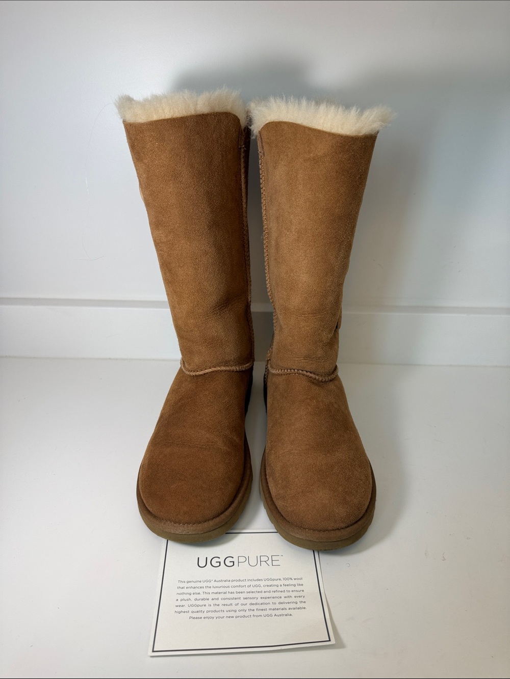 UGG Australia Bailey Button Triplet Chestnut Suede Boots - Size 6